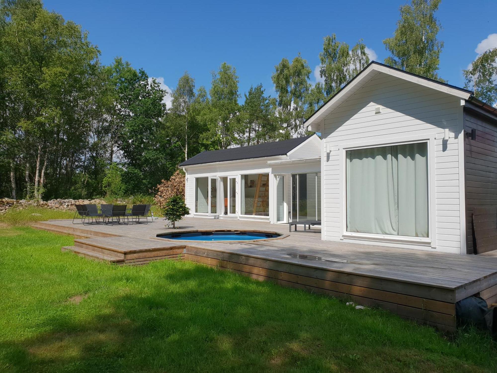 Cabin In The Forest With Spa Bath Västra Torup Exteriör bild